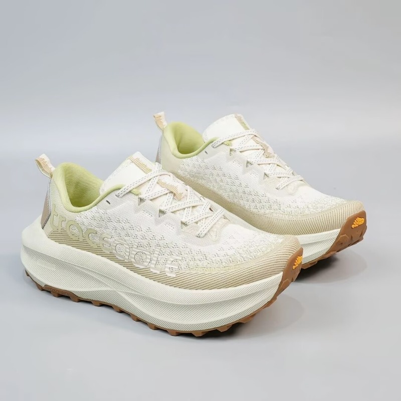 Nuove Scarpe da Montagna per U - Climbing Shoe Beginner recensione e prezzo